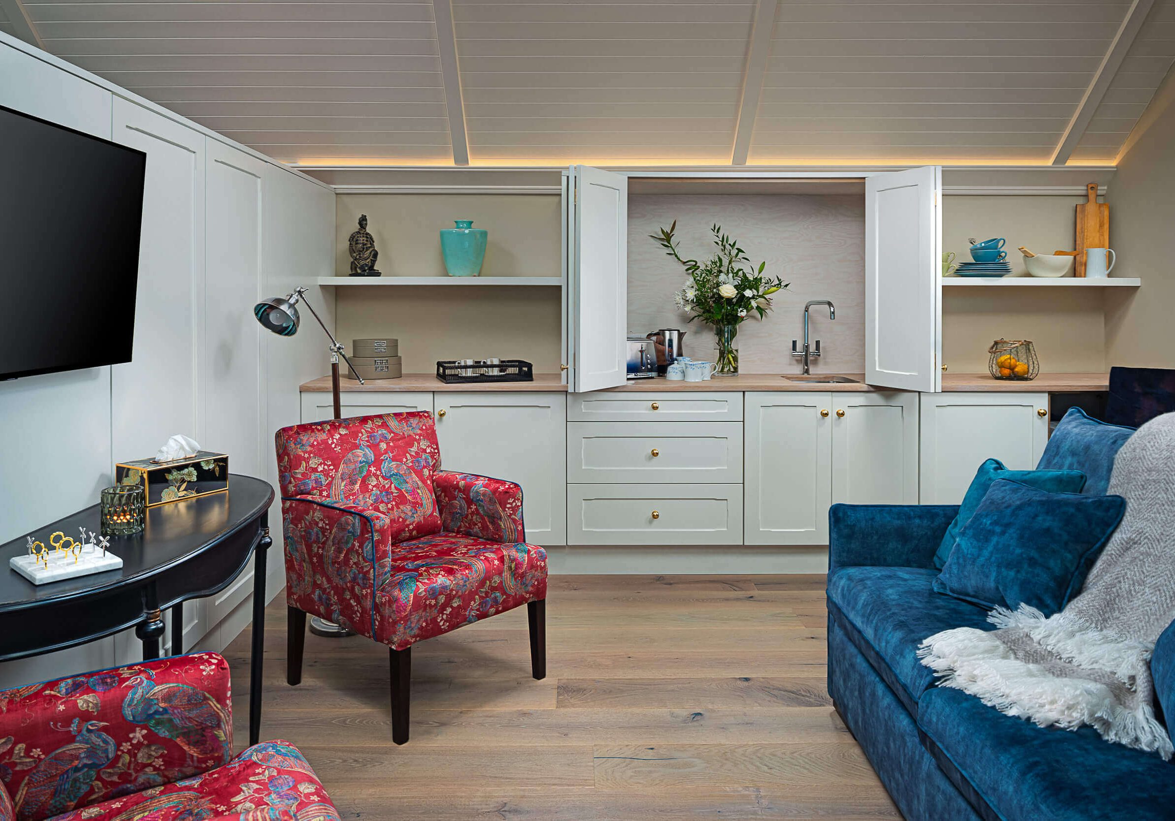 Courtyard Apartment Kitchenette